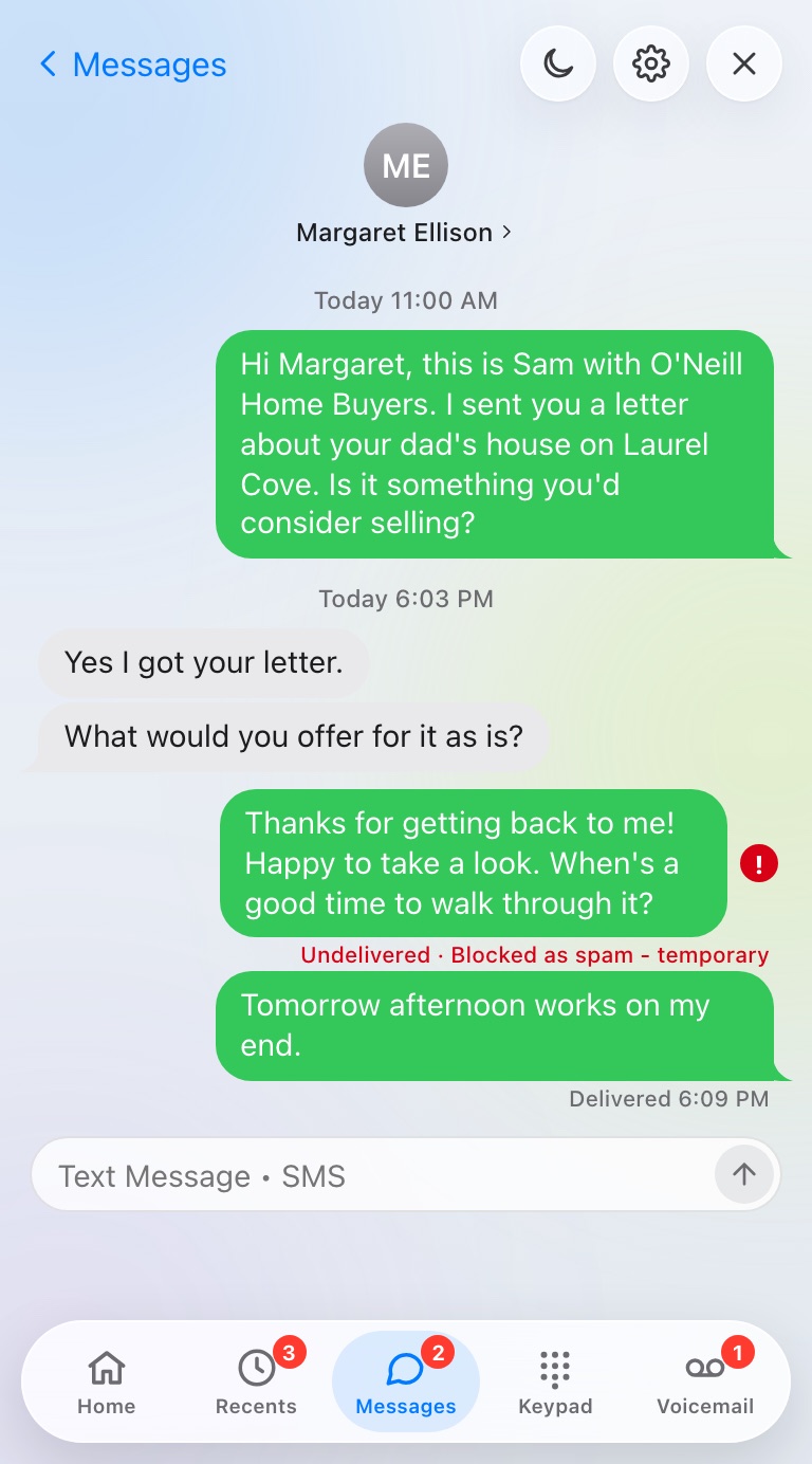 A text conversation in Chrome with delivered times